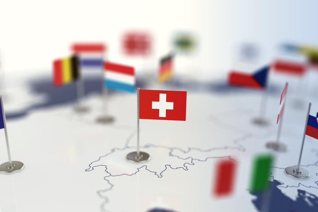Cross-Border Commuters in Switzerland: Social Insurance, Labour Law & Taxes